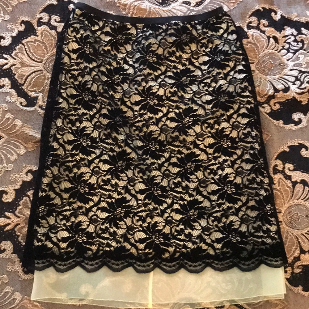NWT Marc Jacobs black lace skirt with sheer hem 2 - Picture 1 of 6
